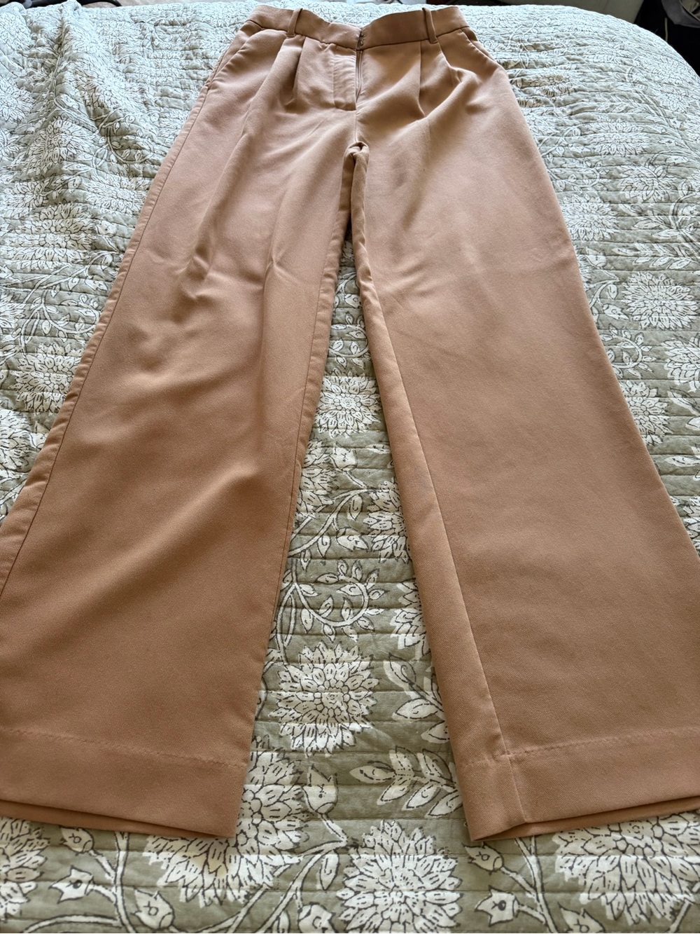 Abercrombie & Fitch High Waist, Wide Leg Trousers, Tan size 28